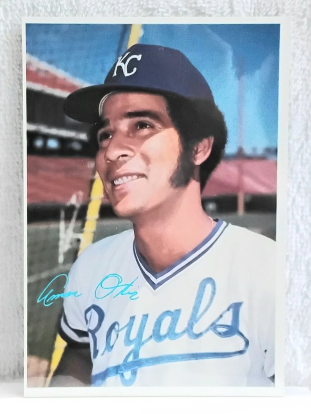 3/$25 VG/E 1980 Topps 5" x 7" Amos Otis Jumbo MLB Signature Card 50!!